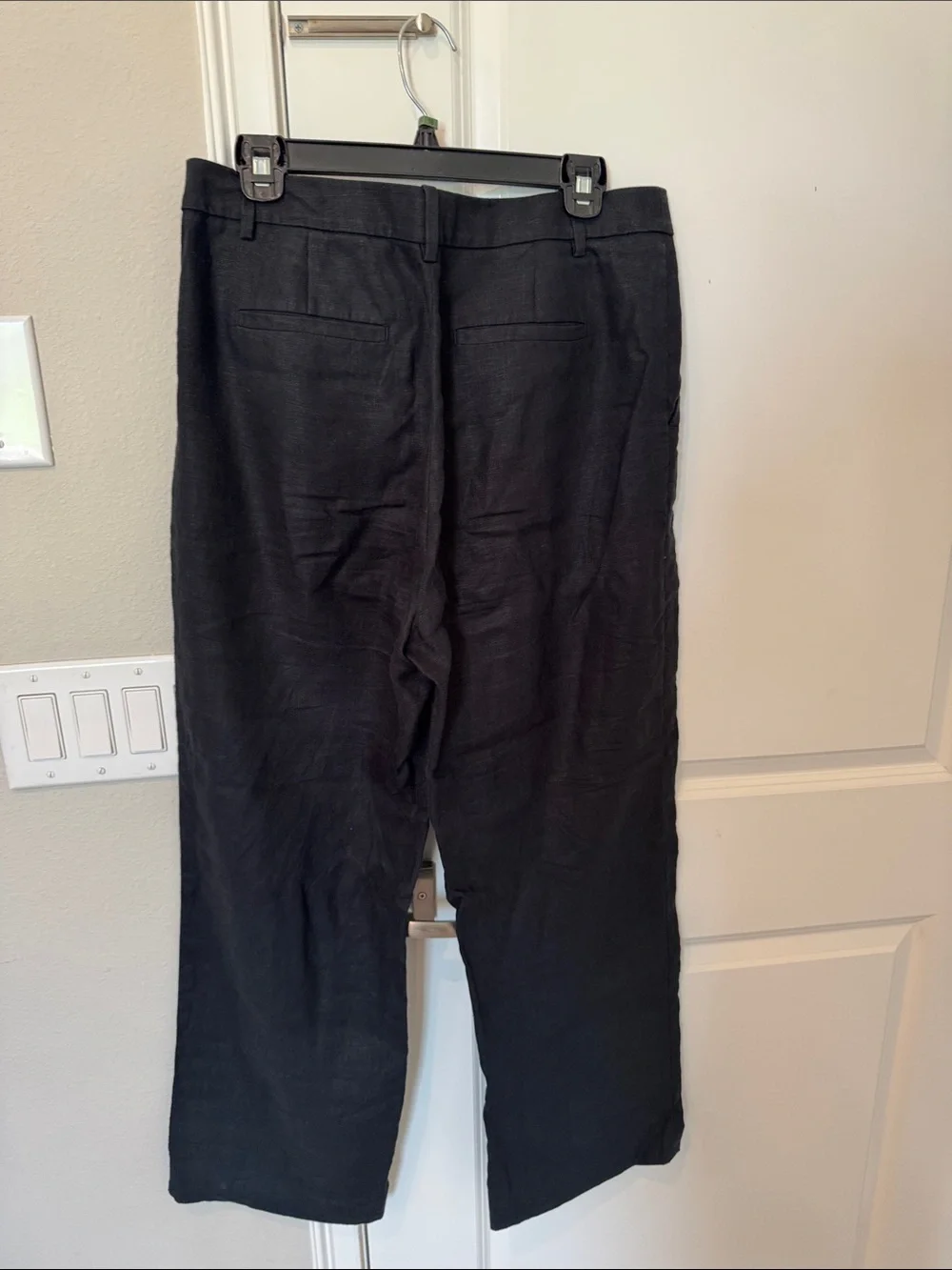 Banana Republic Black Women's 100% linen Trousers